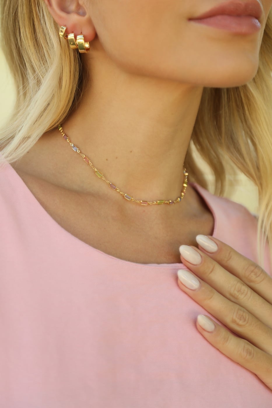 Trio de Brincos Semijoia Argolas Quadradas Lisas Banhados a ouro 18k — outra vista